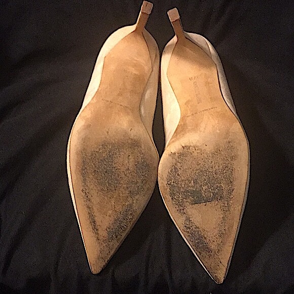 MANOLO BLAHNIK - SUEDE PUMPS - Picture 5 of 16